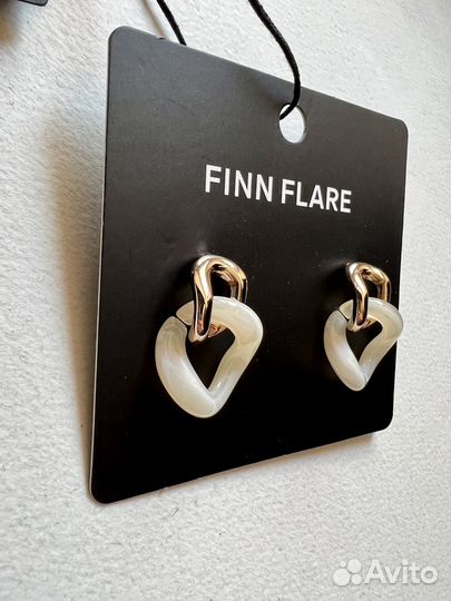 Новые сережки Finn Flare