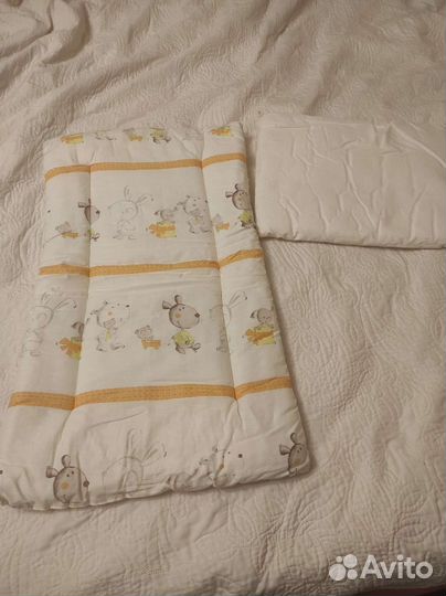 Матрасик и подушка в коляску