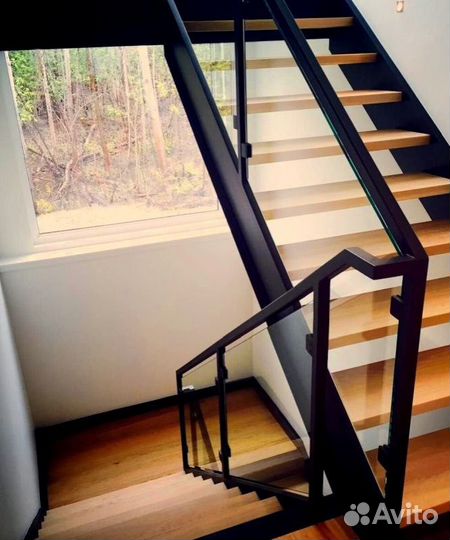 Лестница в дом или квартиру