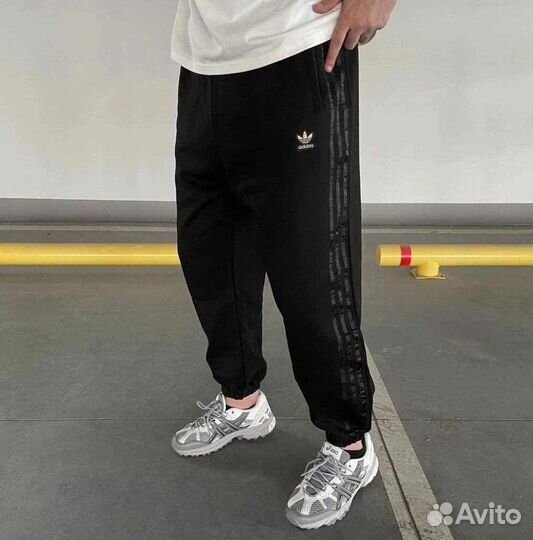 Спортивный штаны adidas