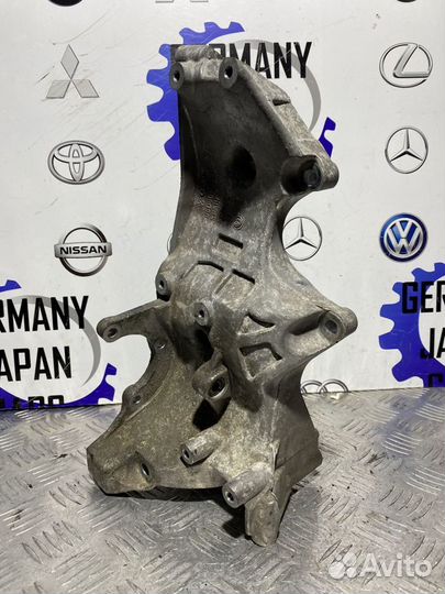 Кронштейн генератора Audi A4 B6 A4 B7 A6 C5 ALT