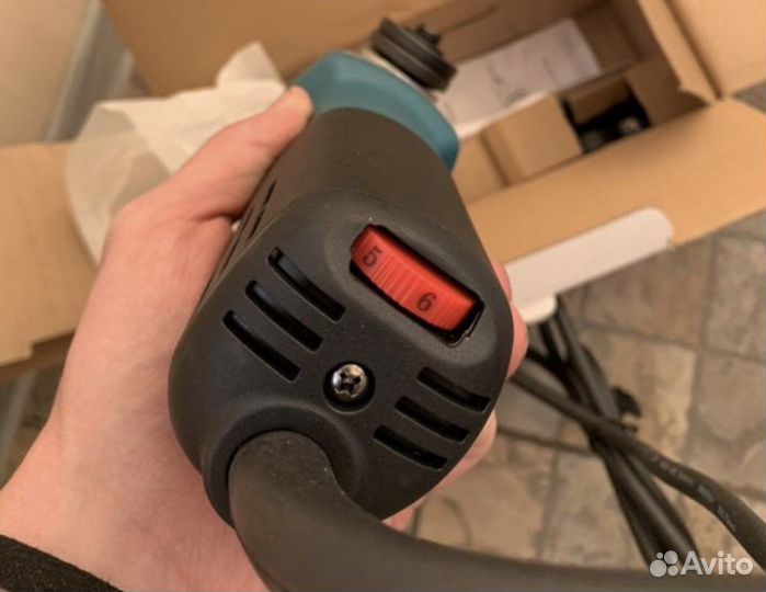 Ушм Болгарка Makita 125 mm. С регулировкой оборото