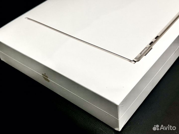 Apple Macbook Air 13.6