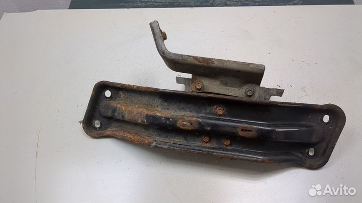 Балка под кпп Infiniti Q50 2.1 Турбо, 2015