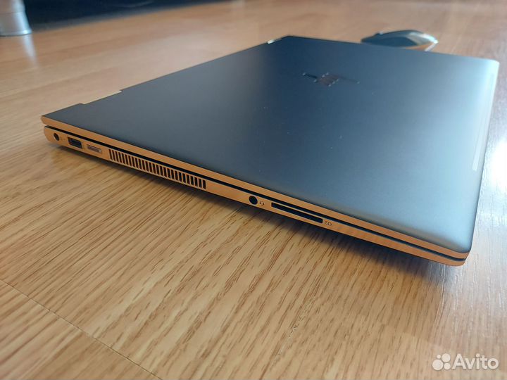 Ноутбук HP Spectre x360 Convertible 15