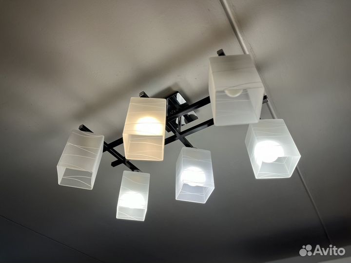 Люстра подвесная потолочная