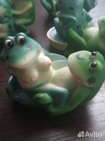 Лягушки фигурки коллекция