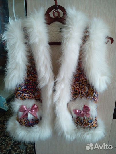 Жилетка тёплая