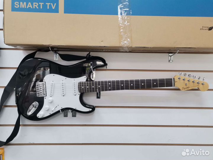 Электро гитара Fender Stratocaster Squier