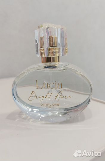 Lucia Brighit Aura Oriflame