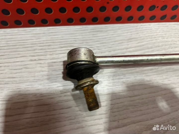 Стойка стабилизатора передняя Lexus Es axzh10 2020