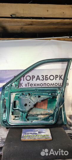 Передняя правая дверь Volkswagen Polo