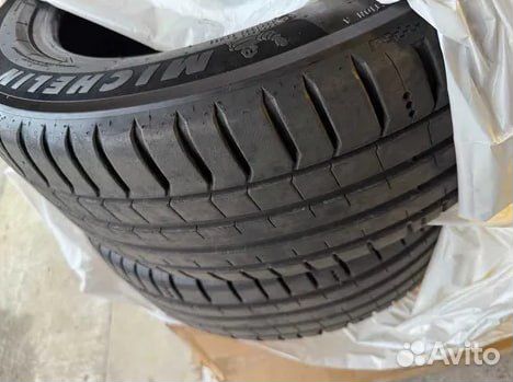 Michelin Pilot Sport 5 215/55 R17 98Y