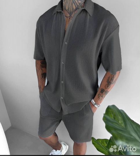 Мужской костюм