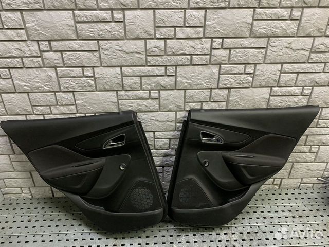 Opel Mokka Обшивка двери задней левой и правой