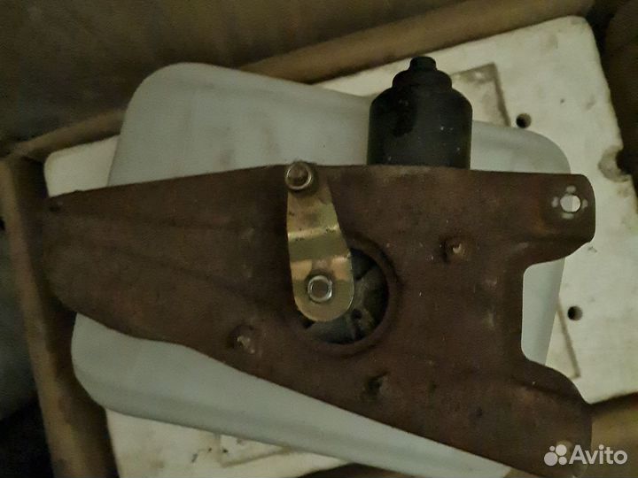 Моторчик дворников тойота