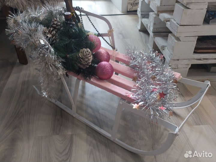 Новогодние сани для декора