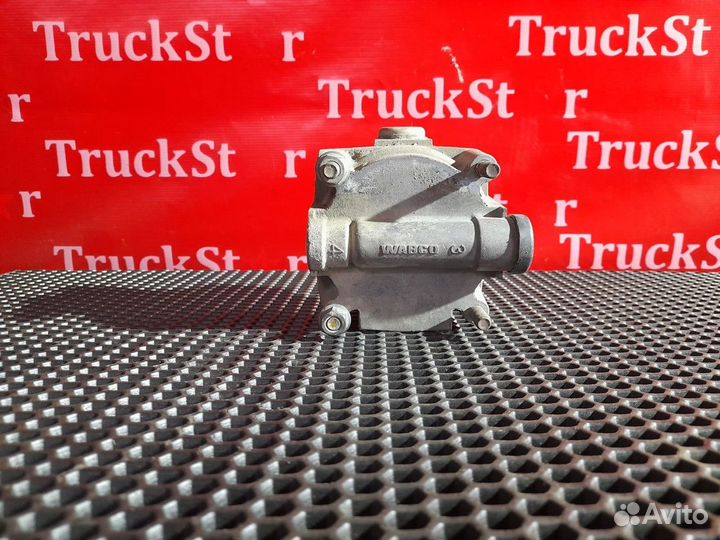 Клапан ускорительный Daf XF106