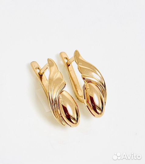 Золотые серьги