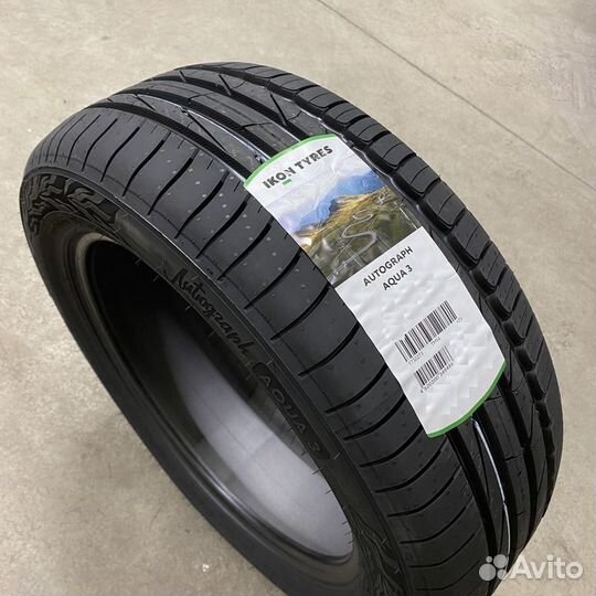 Ikon Tyres Autograph Aqua 3 215/50 R17 95V