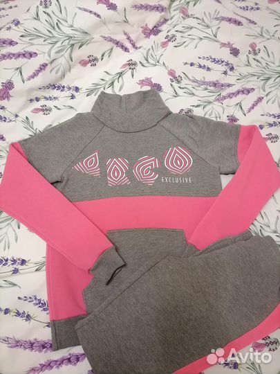 Спортивный костюм женский