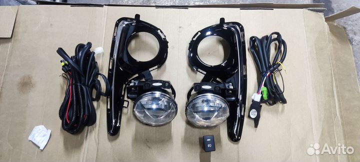 Противотуманные фары toyota vitz