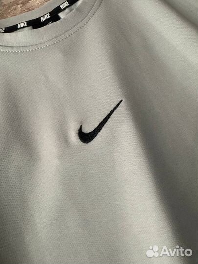 Футболка Nike полосатая LUX