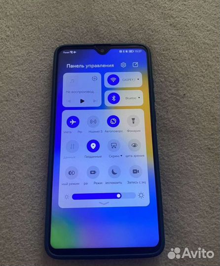 Телефон Huawei mate 20