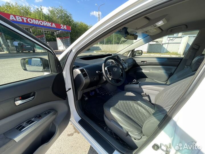 Toyota Prius 1.5 CVT, 2004, 256 700 км