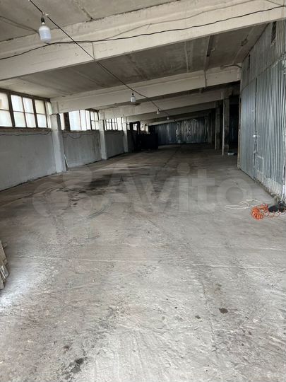 Склад, 750 м²