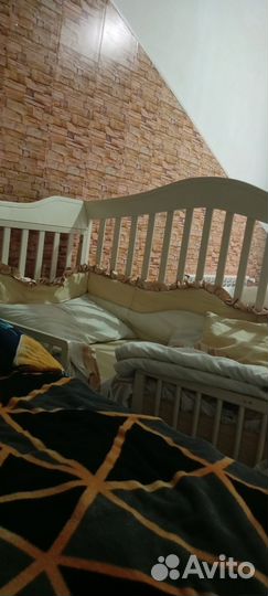 Детская кроватка