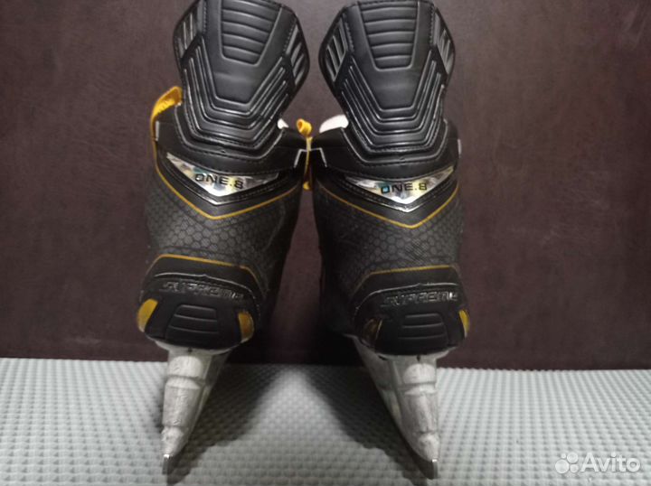 Хоккейные коньки bauer Supreme One 8 и ONE 100