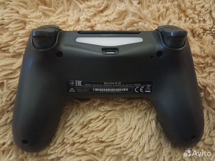 Sony PS4 геймпад Dualshock 4 v2