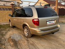 Chrysler Town & Country 3.8 AT, 2005, 329 000 км, с пробегом, цена 1 050 000 руб.