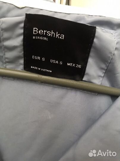 Ветровка bershka