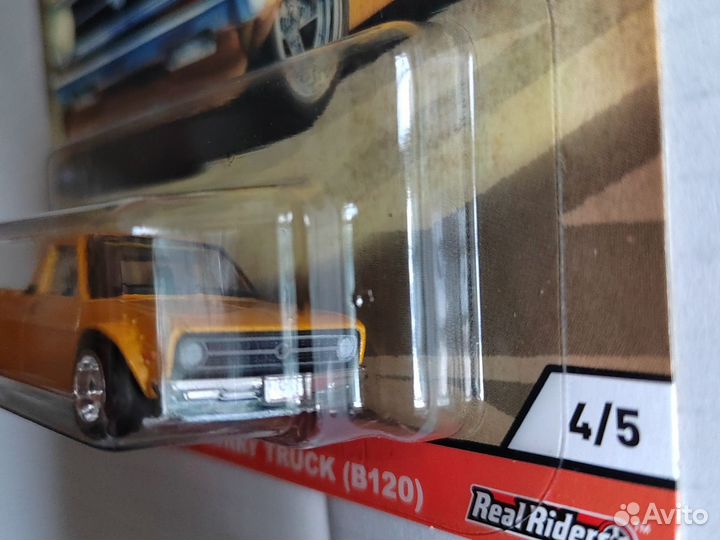 Hot Wheels 75 Datsun Sunny Truck