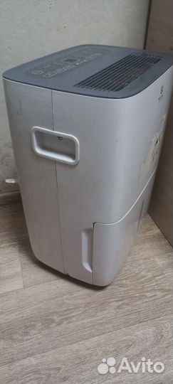 Осушитель воздуха бу