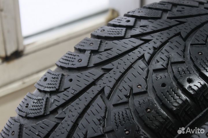 Hankook Winter I'Pike 215/60 R17