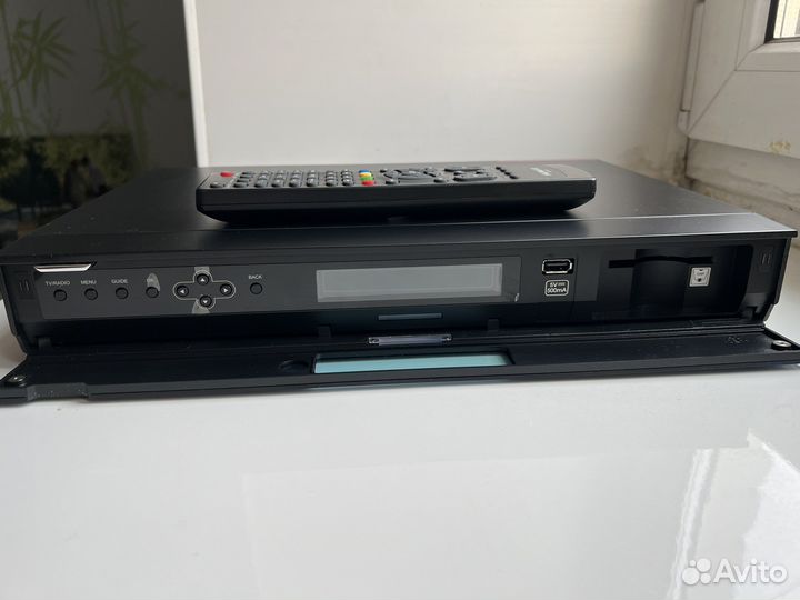 Ресивер нтв+ Humax vhdr-3000S