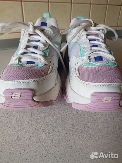 Кроссовки skechers для девочки размер 37,5