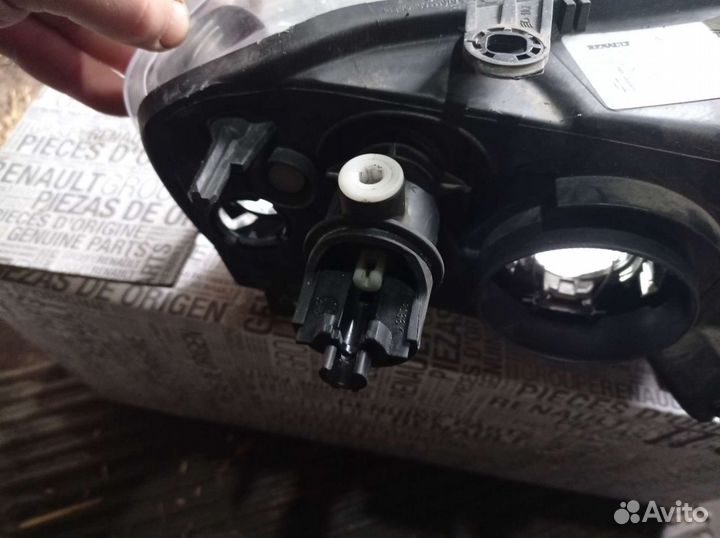 Фара LADA largus