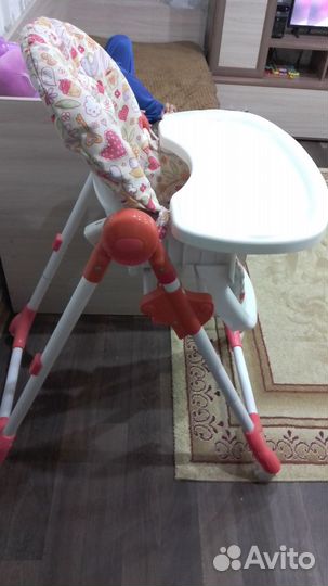Детский стульчик для кормления