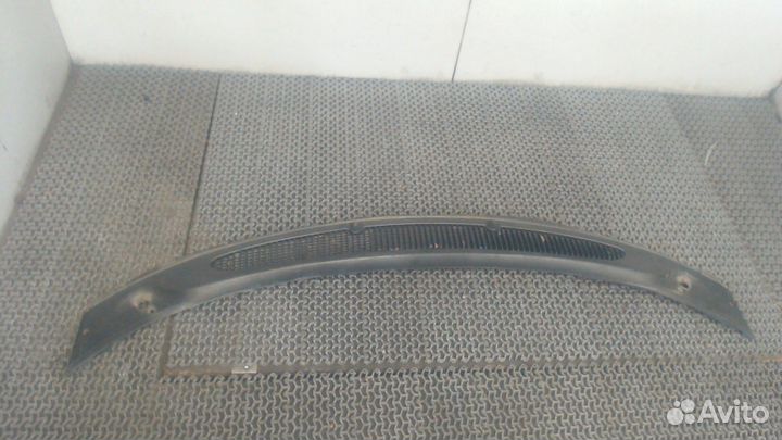 Жабо под дворники Chrysler Town-Country, 1999