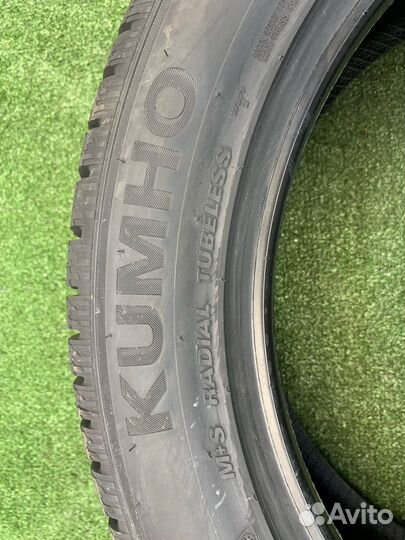 Kumho WinterCraft WS71 215/70 R16 100T