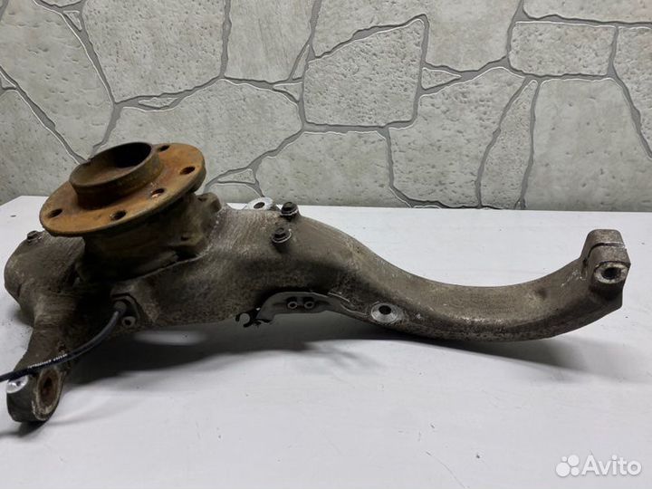 Кулак поворотный передний правый Bmw X6 E71 2011