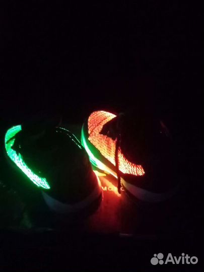 Детские кроссовки