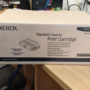 Картридж xerox оригинал новый 106R01245