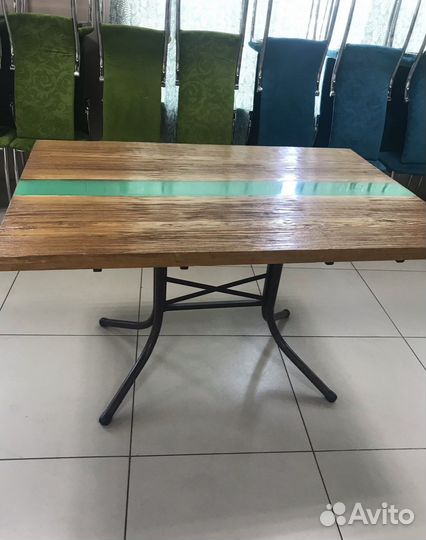 Кухонный стол