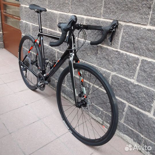 Cannondale 2020 best sale caadx 105