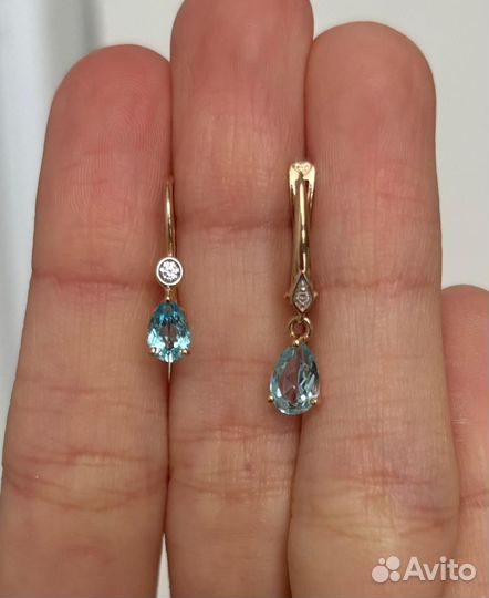 Золотые серьги с топазом